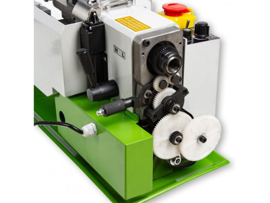 Plynulá regulácia otáčok v rozsahu od 100 do 2500 ot/min