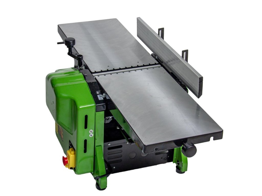 Kvalitná preťahovačka na tvrdé aj mäkké drevo s vysokými otáčkami