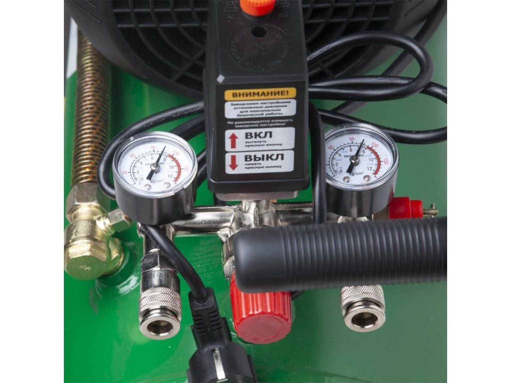 Dvojpiestový kompresor PROCRAFT AC50-2 s výkonom 1 800 W