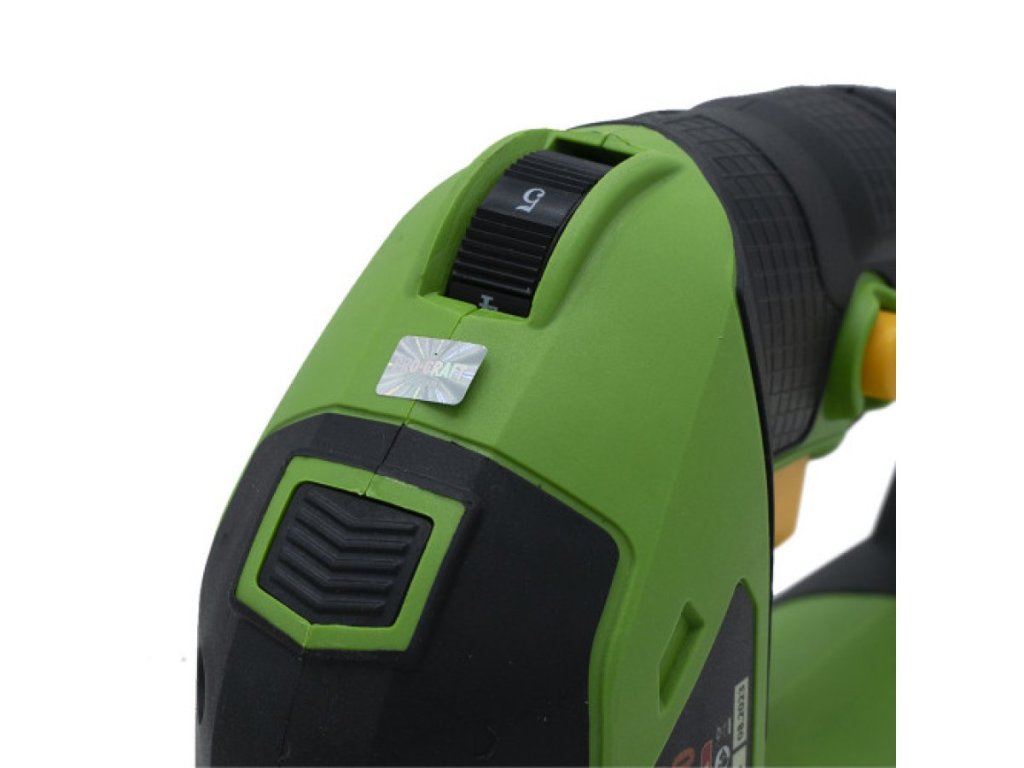 Elektrická chvostovka s predkmitom pre čistý rez bez námahy