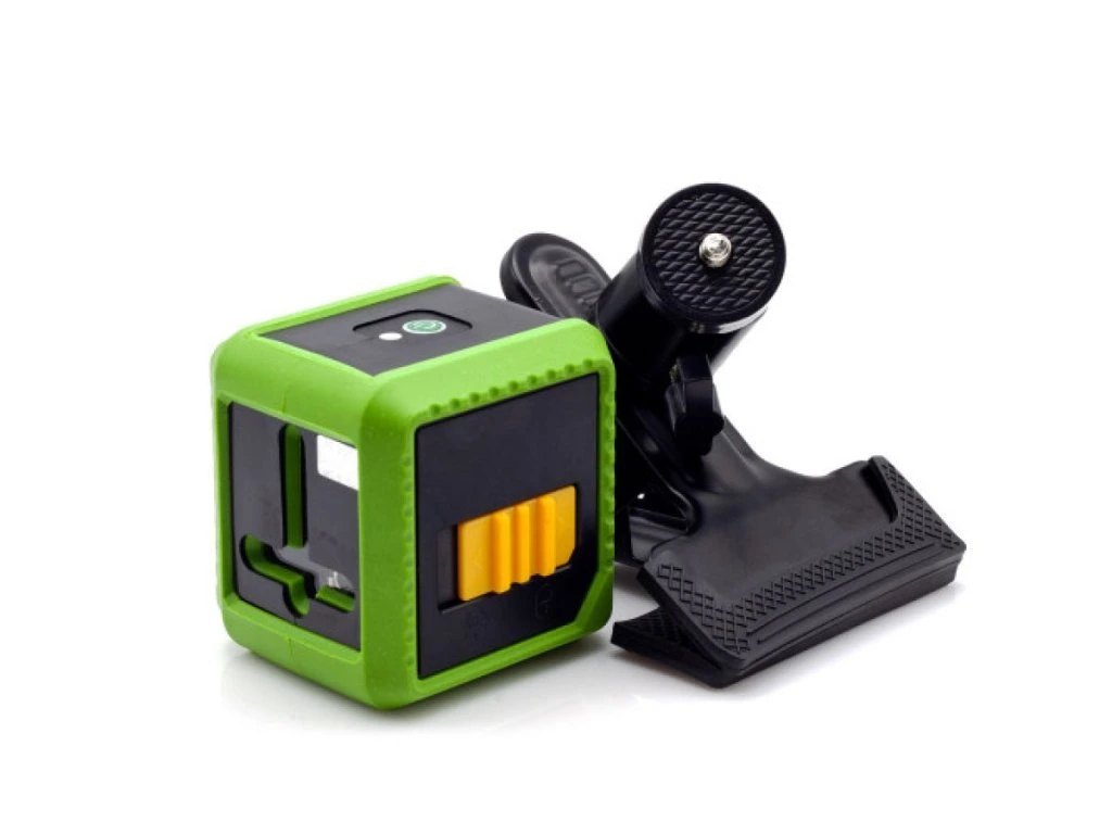 Samonivelačný zelený krížový laser s dosahom 10 metrov