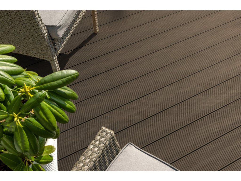 WPC terasová doska G21 Indicky teak s dlhou životnosťou a prirodzeným vzhľadom