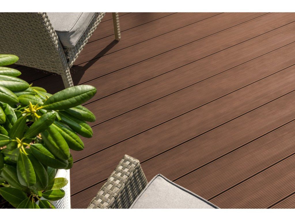 Terasová doska G21 2,5 x 14 x 400 cm: Trvácne riešenie k bazénu