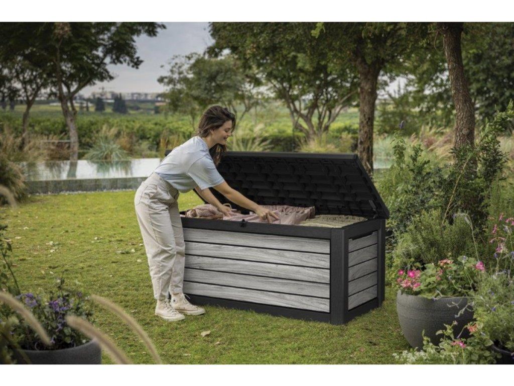 Kde uskladniť podušky? Záhradný úložný box Keter Deco 630 l