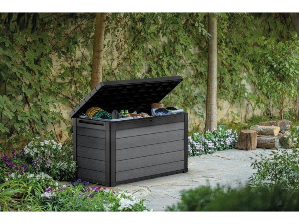 Vodeodolný box Keter Cortina 380 L s nosnosťou veka až 300 kg