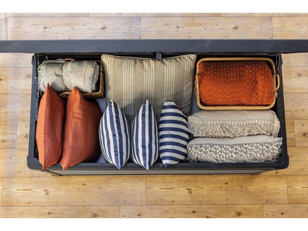 Keter Cortina 570 L: Bezúdržbový záhradný box z materiálu Evotech