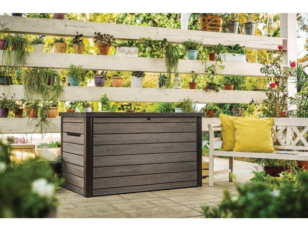 Ako vybrať odolný záhradný úložný box na podušky a hračky?