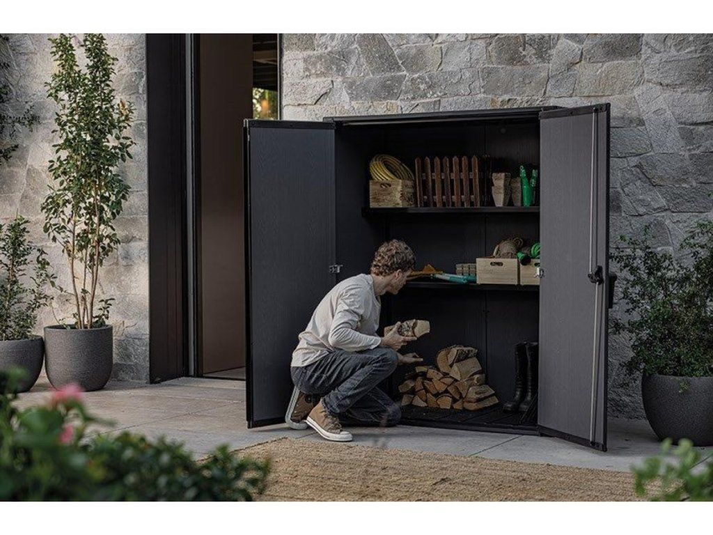 Vysoký záhradný box Keter Signature s objemom 1400 l