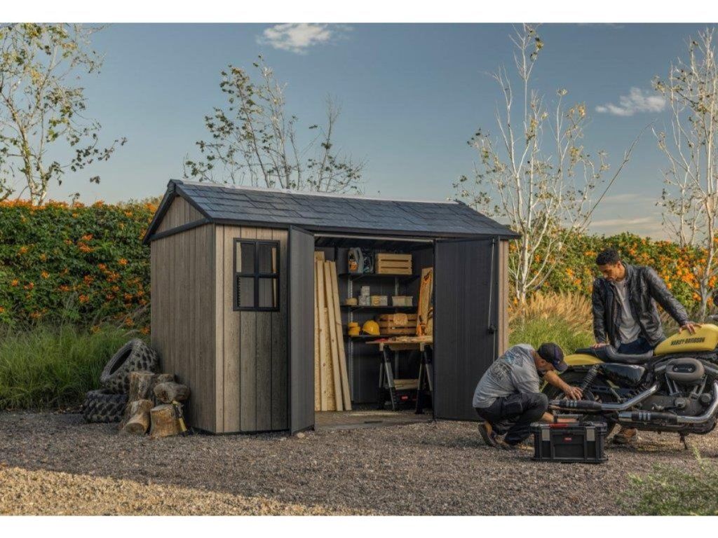 Záhradný domček Keter Apex 7,5 x 11 Ashwood s doživotnou bezúdržbovosťou