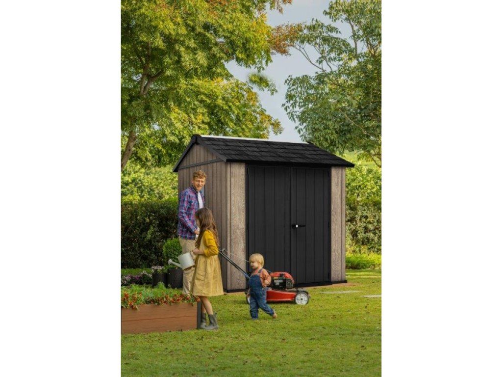 Keter Apex 7,5 x 7 Ashwood: Odolný úložný priestor s nosnosťou 150 kg/m²