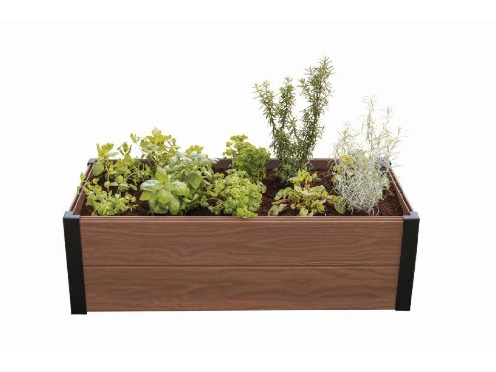 Vyvýšený záhon Keter Maple Trough šetrí váš chrbát aj rastliny
