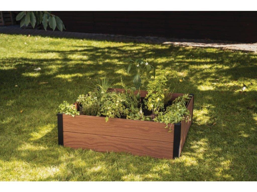 Pestujte ekologicky: Vyvýšený záhon Keter Maple Square z materiálu Evotech