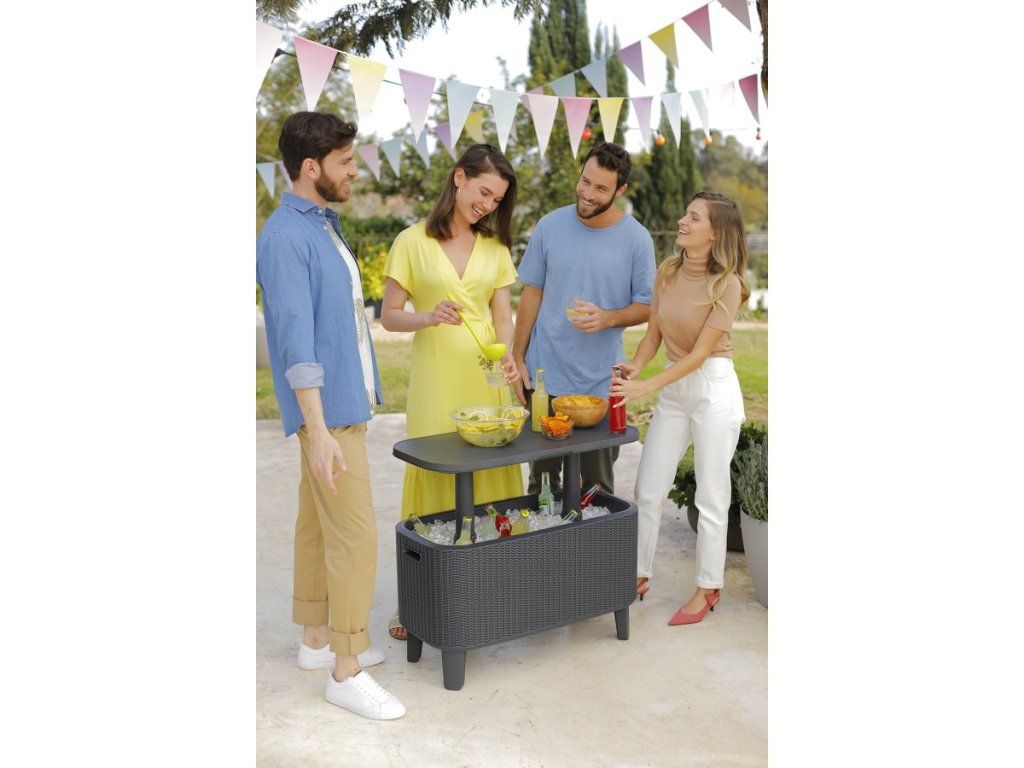 Keter Bevy Bar Cool: Multifunkčný stôl s 60 l chladiacim boxom