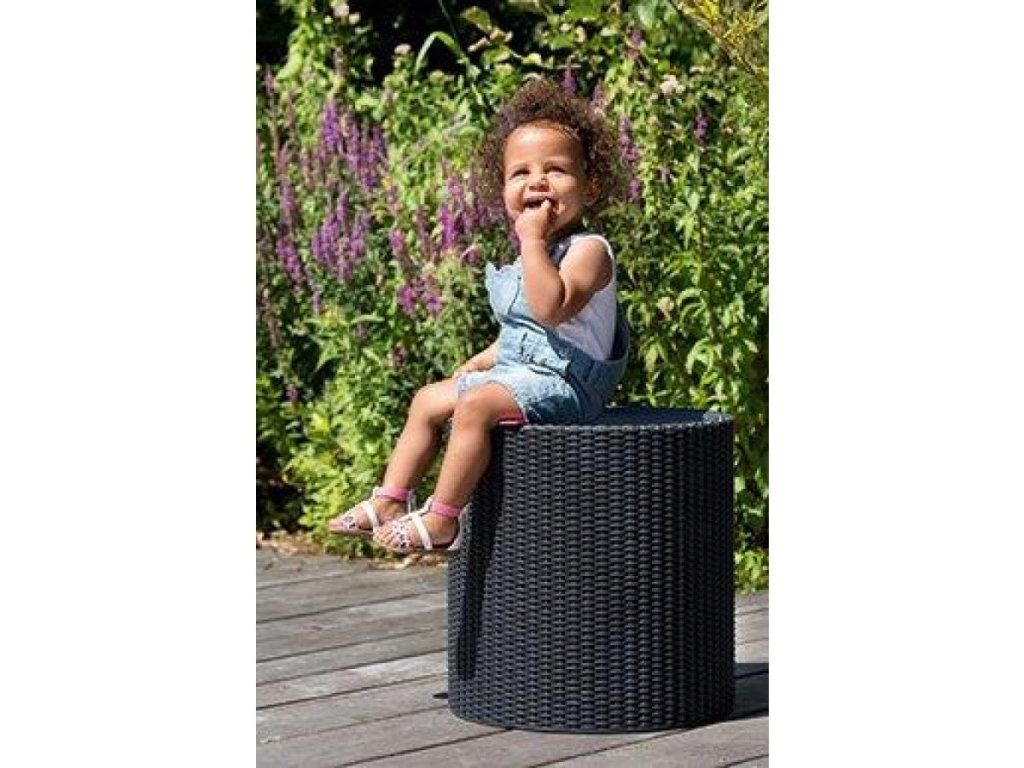 Multifunkčný záhradný stôl Keter Cool Stool v grafitovej farbe