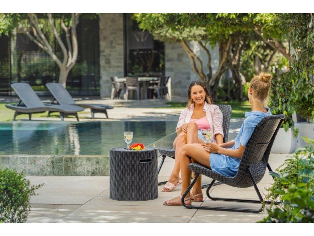 Záhradný stôl Keter Cool Stool s integrovaným chladiacim boxom