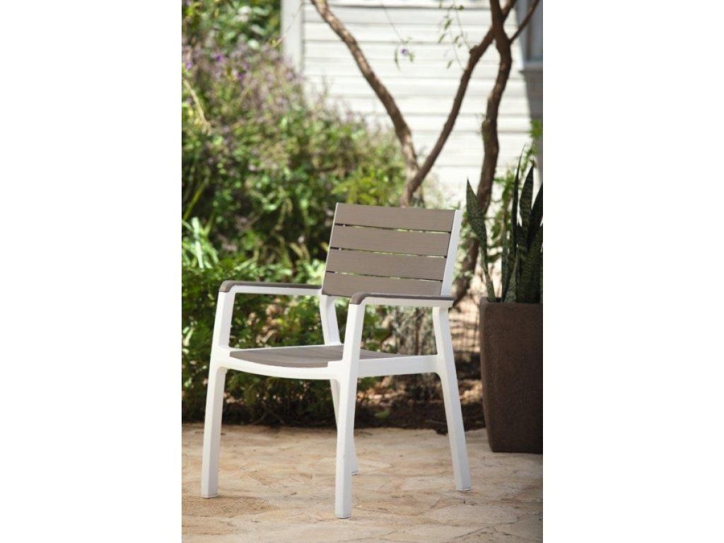 Záhradné kreslo Keter Harmony s podrúčkami a nosnosťou 110 kg