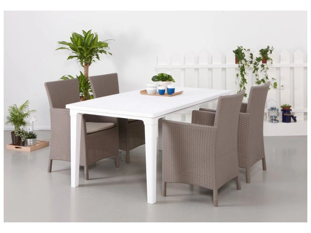 Pohodlné záhradné kreslo Keter Iowa s ergonomickým operadlom