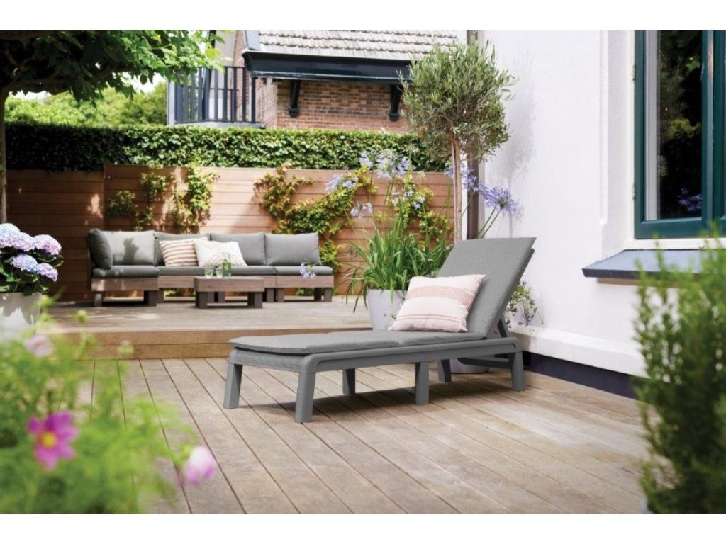 Záhradné lehátko Keter Atlas pre relax pri bazéne aj na terase