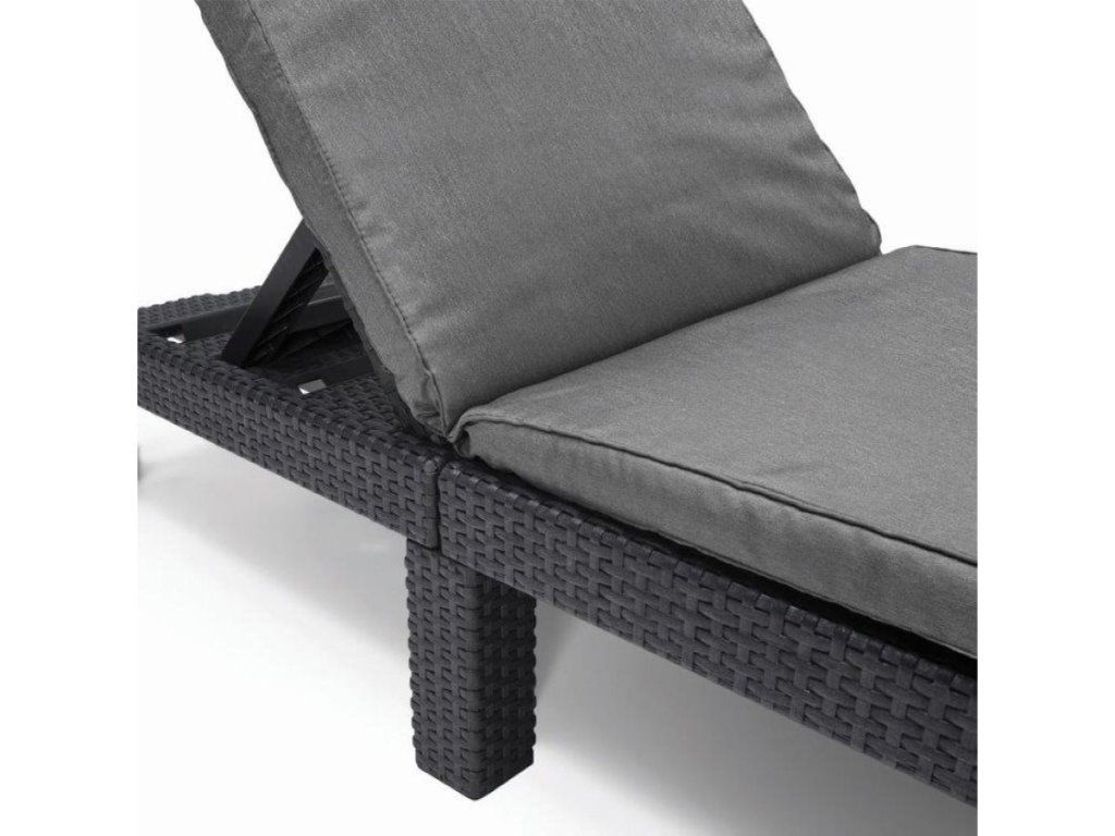 Polohovateľné záhradné ležadlo Keter Daytona Deluxe s mäkkou poduškou