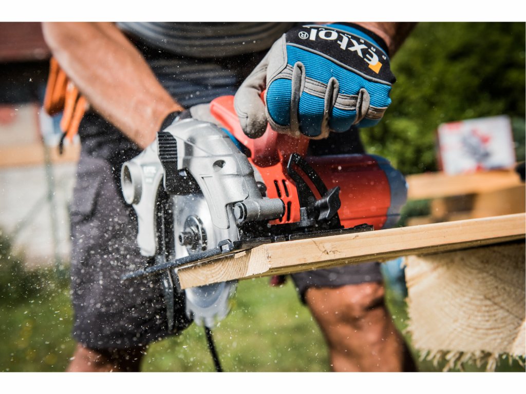 Kotúčová píla 1400W 185mm – vhodná na drevo, dosky aj plasty